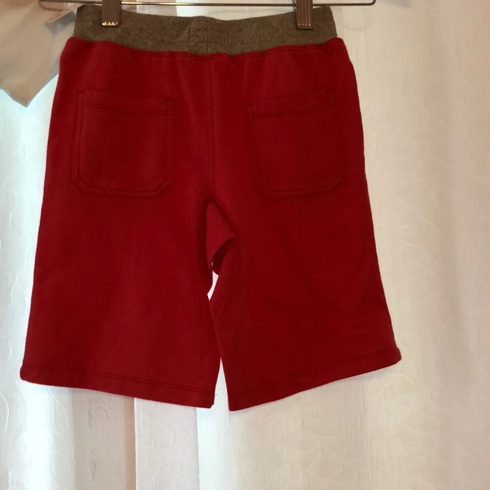Flapdoodles boys street vibes set red & blue  NWT size 5
